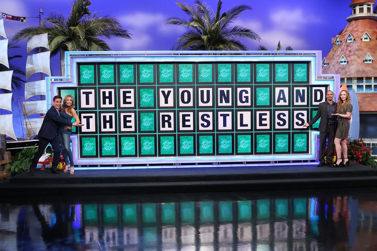 Звезды The Young and the Restless на шоу "Wheel Of Fortune" 2018 DZKXBFtVwAAs2f6