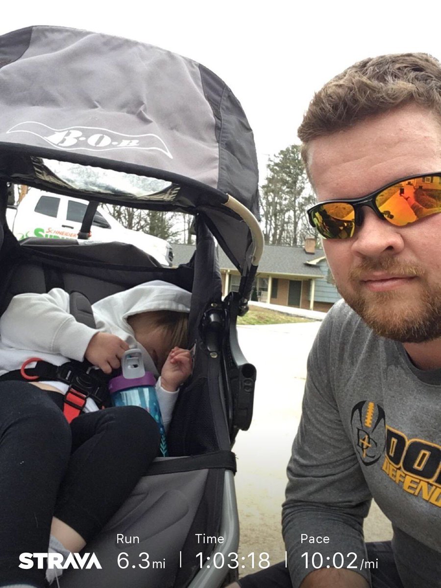 shrubandtreeguy's tweet photo. #10k #naptimeforpiper #sundayrunday #bobstroller https://t.co/3xCRfCTPKN