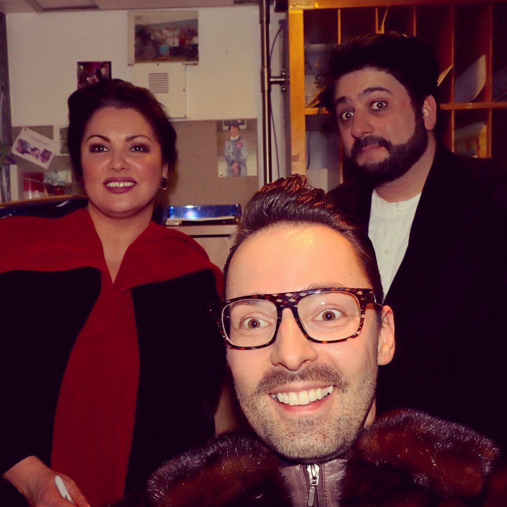 MarcinCoco's tweet photo. Epic #operaselfie with Anna Netrebko aka Lady Macbeth and Macduff aka Yusif Eyvazov @anna_netrebko_yusi_tiago after their performance in Verdi’s ‘Macbeth’ @royaloperahouse #operafan #operalover #roh #annanetrebko https://t.co/iHXkv0aVLb
