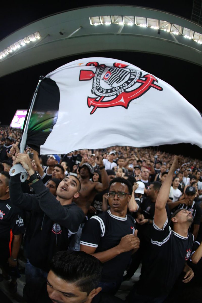 Saímos atrás, mas quarta-feira será na Arena Corinthians. Contamos mais uma vez com o apoio da Fiel pra virar esse duelo e garantir a vaga na decisão no Paulistão! A venda de ingressos  está aberta no fieltorcedor.com.br.