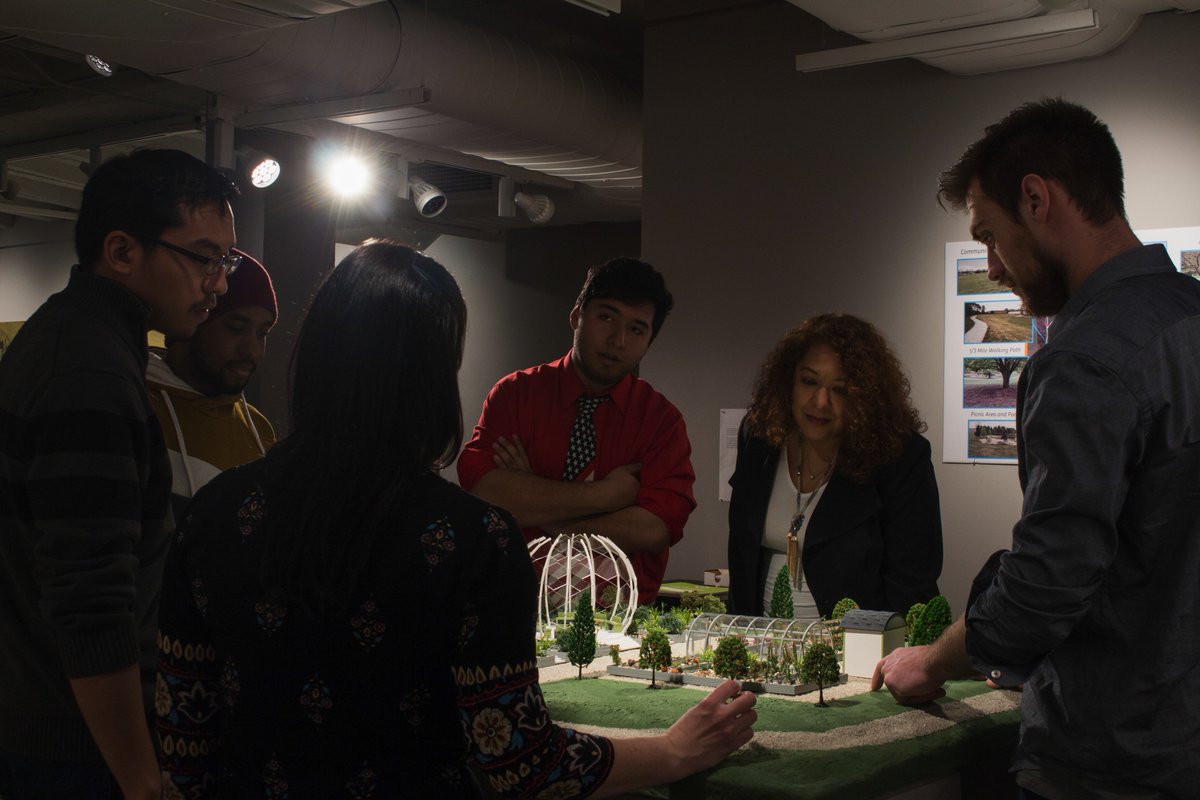 vacsxu's tweet photo. Have you seen what out Seniors have been up to for their Senior Seminar? If not head over to the SXU Gallery and be a part of the talk that is going on and consume Art!
#Art #SXUVAC #SXUART #ARTSXU #SAINTXAVIERUNIVERSITY #ARTISTS https://t.co/tuNfHuTZZK