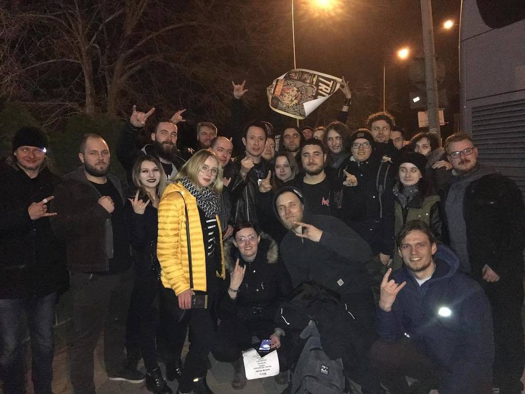 Some friends hangin after the insane #Warsaw #Poland show! Sold out, massive, best crowd of the tour, and we think possibly the best show of our CAREER. 🇵🇱 🤘❤️🤘