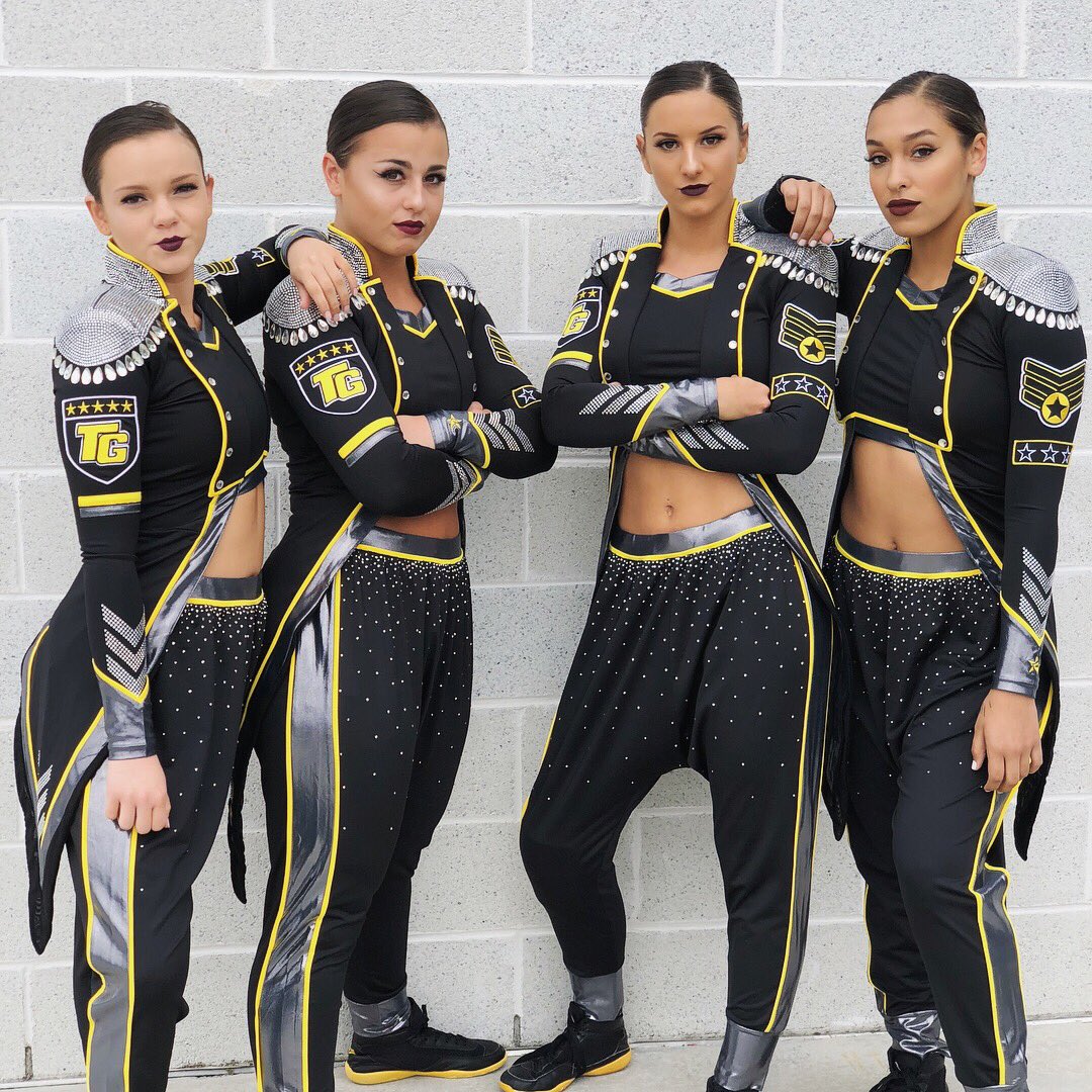 yayapolanco's tweet photo. catch us at worlds. #paid #BYNFAC https://t.co/iaYdxHvudK