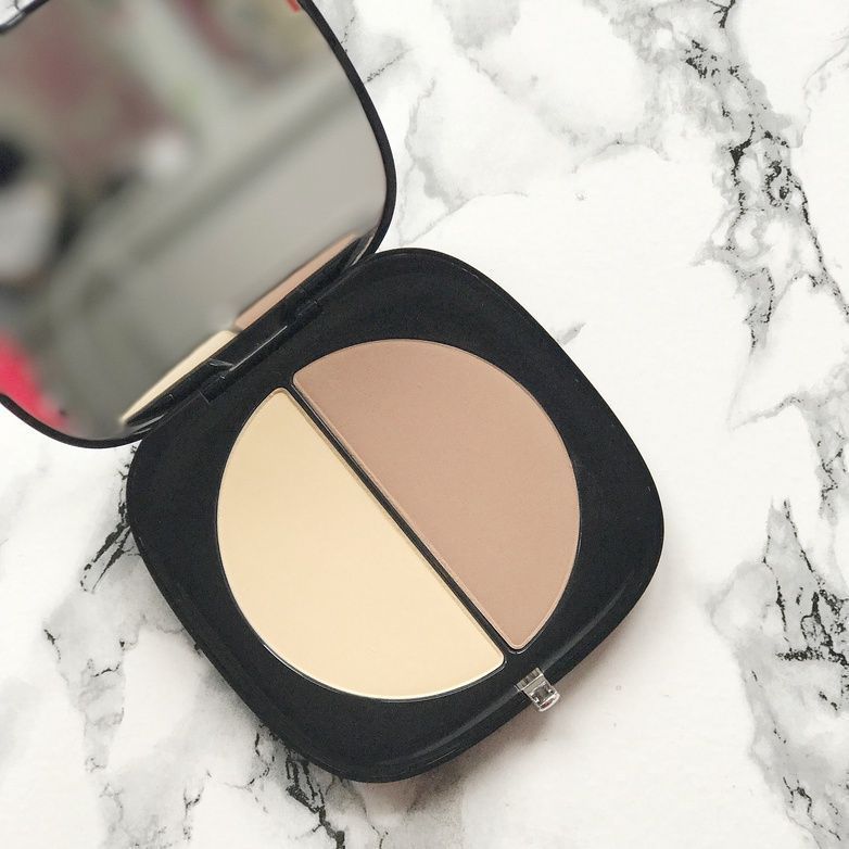 HelloLaura_xo's tweet photo. #Instamarc Contour Palette @marcjacobs π https://t.co/YJft9AAhBs #TheGirlGang #GRLPOWR #BloggingGals #bloggerstribe https://t.co/E9lpe1h2O4