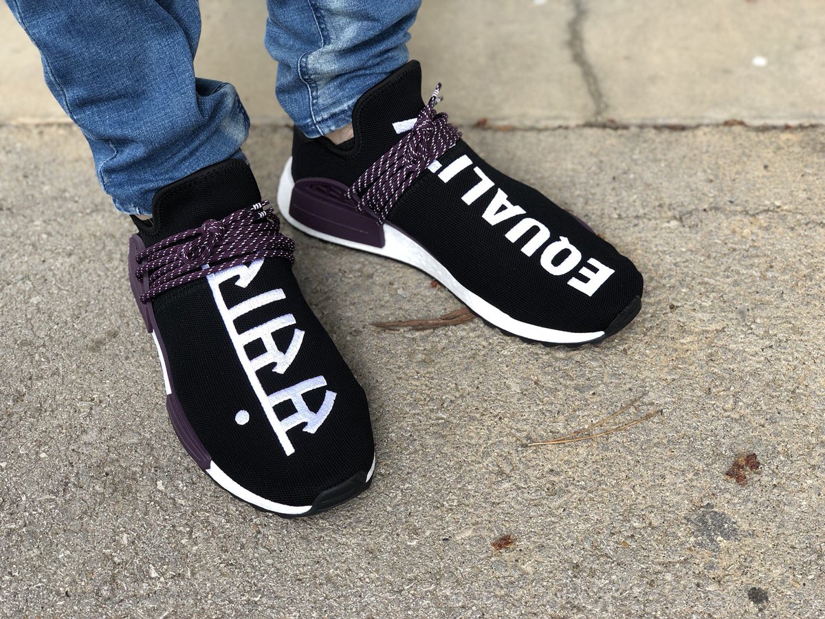 imhypeg's tweet photo. A gloomy day in #STL doesnโt mean I have to be in a gloomy mood! #UNDS #HereToCreate #3StripeLife #Holi
///
#pharrell #nmd #adidas #adidasoriginals #streetwear #boost #boostfam #boostaddict #WearYourShoes #YourSneakersAreDope @adidas @adidasoriginals @SneakerAdmirals @wex1200 https://t.co/WREODUuoyY
