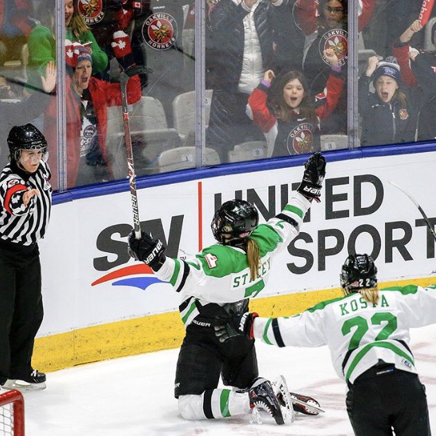BauerHockey's tweet photo. Congratulations to the Markham Thunder on being #ClarksonCup champs! #CWHL #WomensMovementNeverStops https://t.co/eNjmp0ZMju