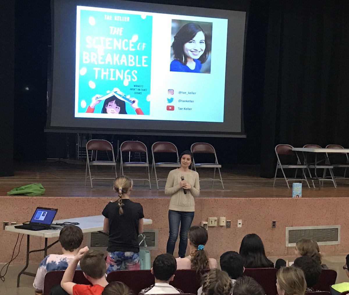 GlenRockBooks's tweet photo. Thanks Benjamin Franklin MS students for your excellent questions for @taekeller concerning her writing process and the story behind her creation of #TheScienceofBreakableThings. @randomhousekids https://t.co/8cVuLNlIcA