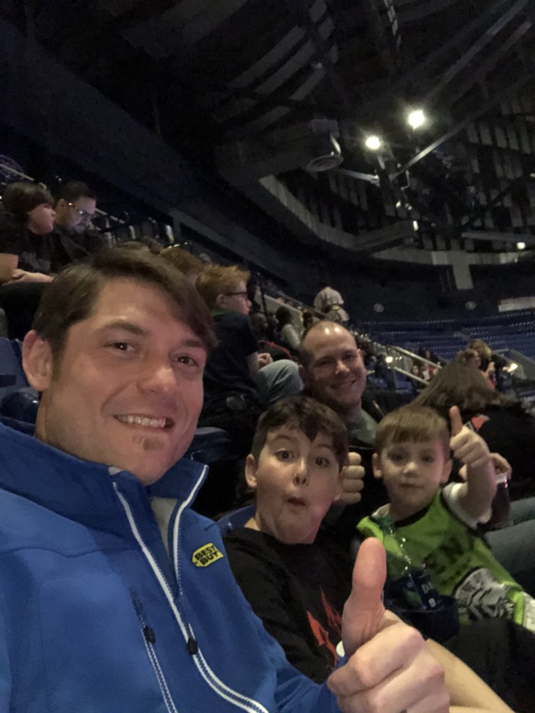 Tycoff44's tweet photo. #wwebuffalo #mikeysfirstshow
#GETSOME https://t.co/UNrEtqVRxB