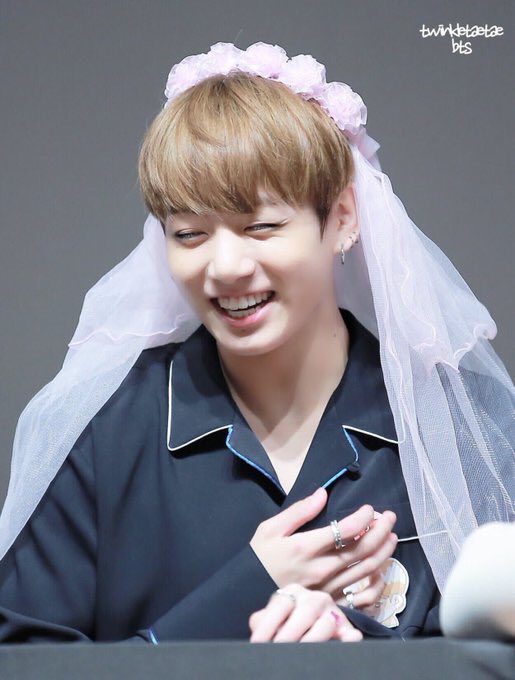 mm_s2luvth's tweet image. 2018/9月1日🐰❤️
🌼グクのセンイル企画🌼

初挑戦です！間に合わないかもしれないですが成功させたい！🙇‍♂️❤️
🌼901RT&amp;amp;901いいね🌼
ぴったりで止めてくれたら嬉しいです！よろしくお願いします🙇‍♂️

 #ARMYさんスルー禁止 
#ARMYの力信じてる 
#らぶりつした人全員フォローする