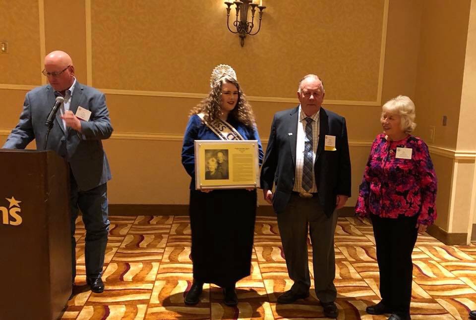 Harlin and Sue Hecht of <a href="/HHCharolais/">Double-H Charolais</a> - 2018 AICA Charolais Hall of Fame inductees tonight!