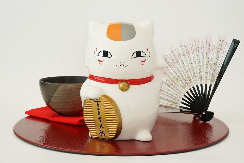 招き猫ニャンゴロウ 立派な桐箱入り！ 純白の瀬戸焼きが美しい！ 「夏目友人帳」ニャンコ