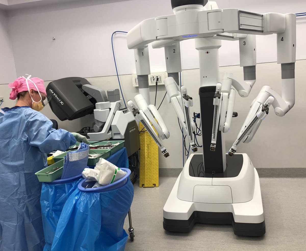 throatsurgeon's tweet photo. Transoral Robotic Surgery (TORS) cancer list. Removing tumours while preserving swallowing and other key functions. Patients may require radiotherapy. If so, side effects will be less than primary radiotherapy. All #headandneckcancer MDTs should be offering TORS #RoboticSurgery https://t.co/Ne5sdzpU7S