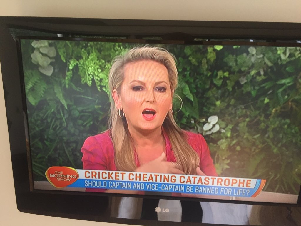 jdevine1974's tweet image. Great to get some expert opinion on #balltampering #spellplease