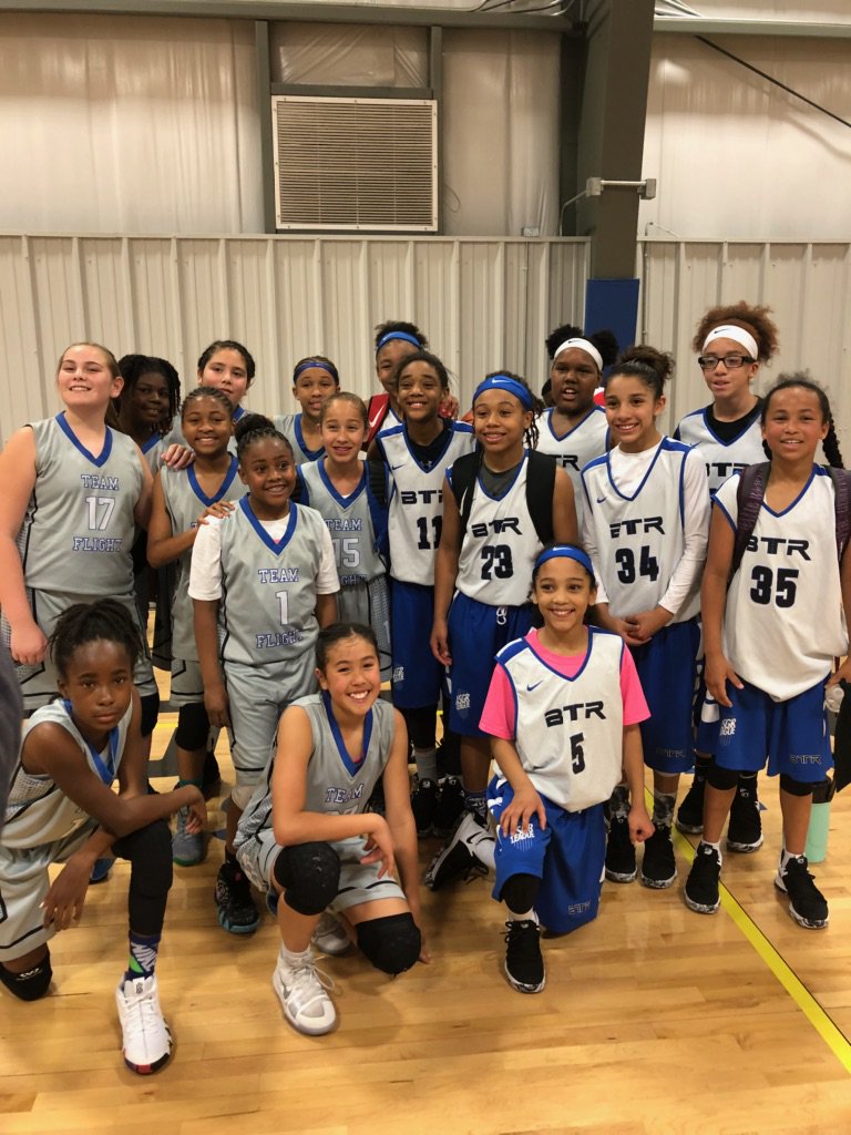 LAFlightGBB's tweet image. The homie told me dont claim to be good when you only play teams within a 10 mile radius.  

I took his advice. 

10000 miles away we played the #1 team in the country.

@BTR_OK_Girls @niccdontcare