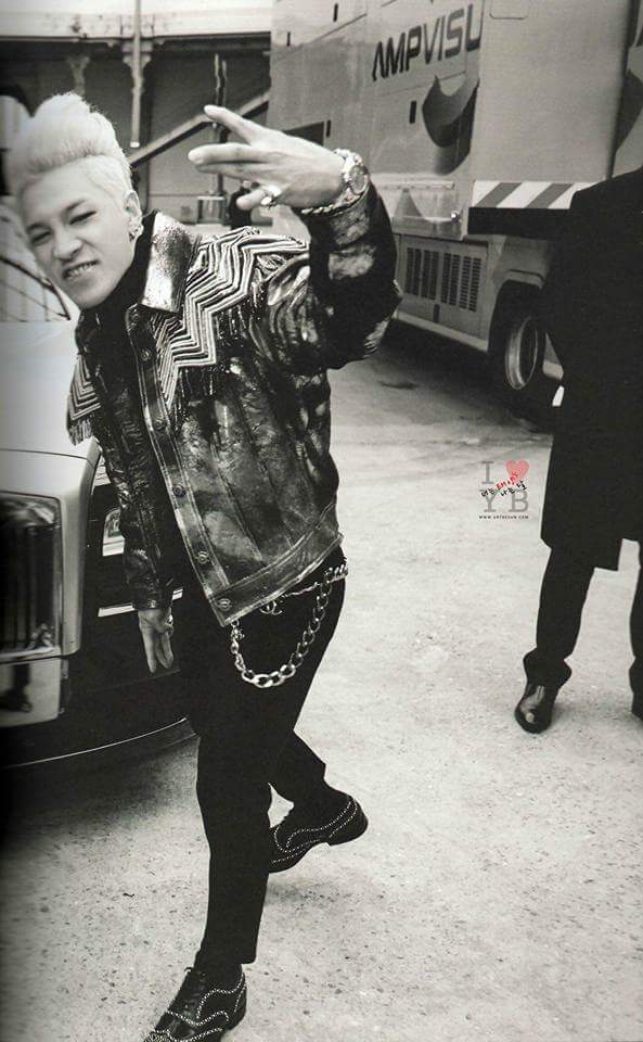 BBNumberOneGD's tweet image. #BIGBANGMADELAPELICULAENCHILE @CineHoytsChile @SATMKT1