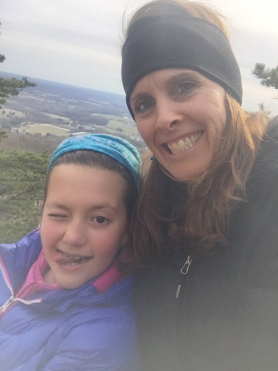 AngelNor007's tweet photo. Nothin like a little fresh air, sunshine, &amp; awesome hike with my favorite girl, Kenz! https://t.co/NQIguHEtVL