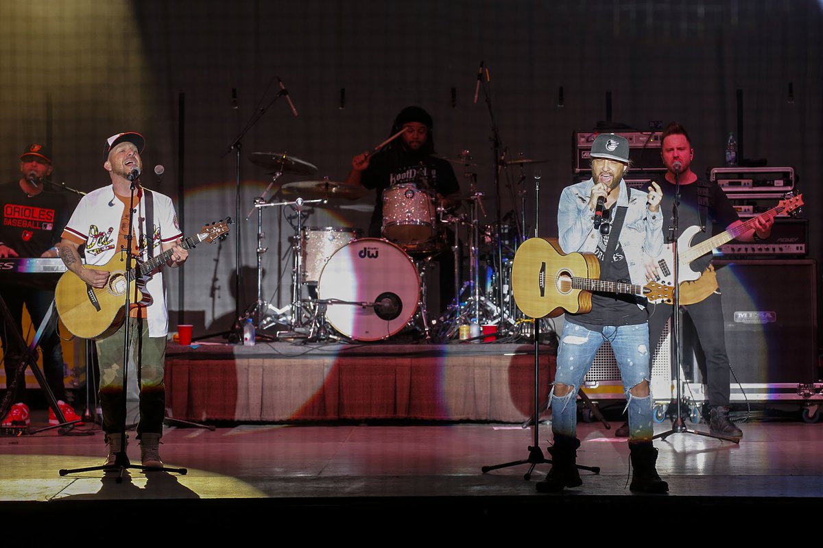 Orioles's tweet photo. 🎶Man, I love this life 🎶

@LOCASHmusic rockin at Ed Smith Stadium https://t.co/Dko0Qwri14