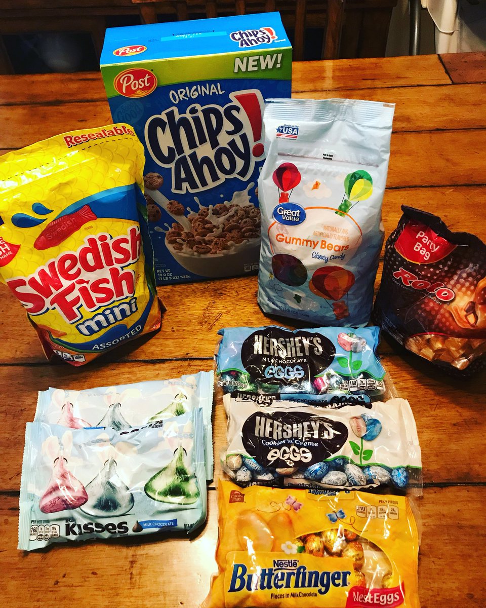 lacylester88's tweet photo. Can’t wait to see my students’ reaction when I tell them our test prep has a candy theme! @hachienorthside #kissthosejittersgoodbye #testprephasofishallystarted #doyourbearybest #youreonesmartcookie #youreonaroll #eggcellentwork https://t.co/EqLjKf6TxY