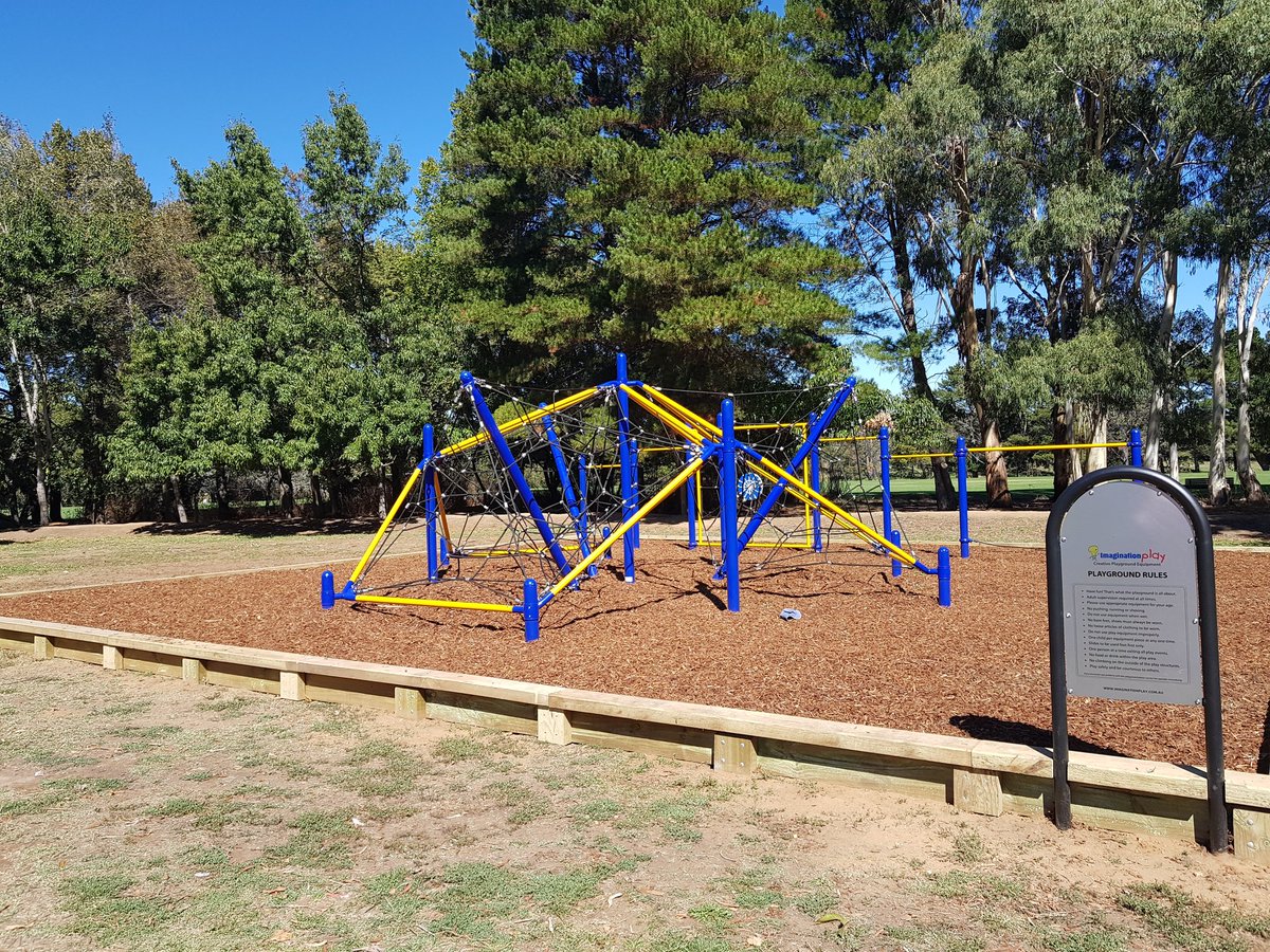 GiralangPrimary's tweet image. A very exciting day @GiralangPrimary Our spiderweb play equipment is officially open! Big thanks to our P&amp;amp;C and School Board for coming together on this joint funded project as democratically chosen by our students. #CommunityEffort #StudentVoice #GrossMotorDevelopment #Fun