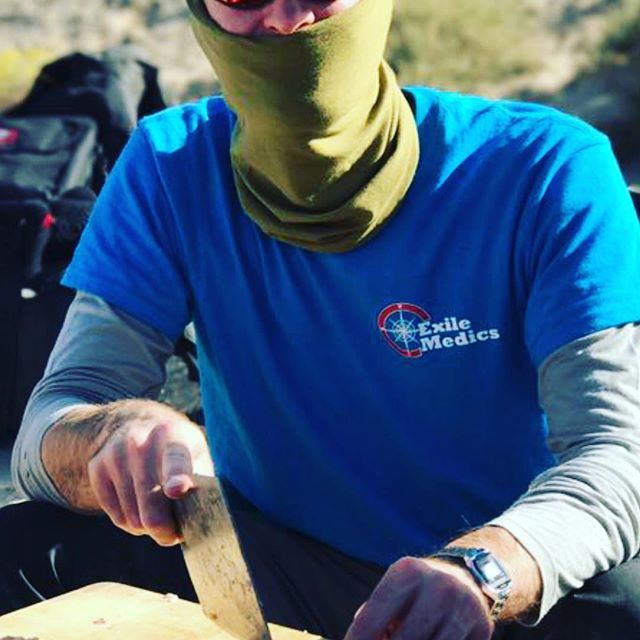 ExileMedics's tweet image. Helping prepare lunch in the Gobi Desert! Couldn’t think of a better use of a surgeons talents than chopping meat in the desert! #surgeons #exilemedics #remotecooking #gobidesert ift.tt/2uiAnCZ