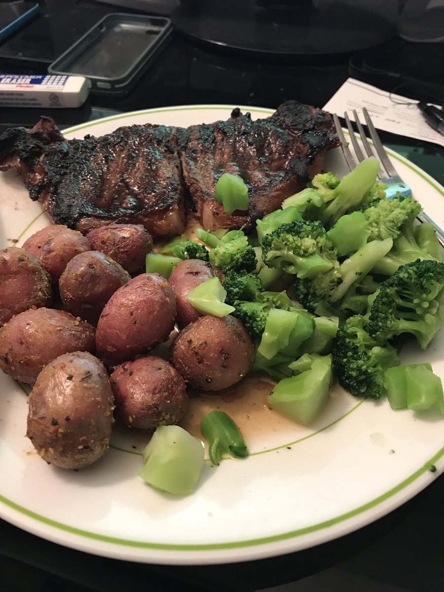 Spencer_Turck's tweet photo. @GordonRamsay let me know if you ever want lessons on how to cook a steak dinner. #topcheffmaterial https://t.co/O2dJrzapzf