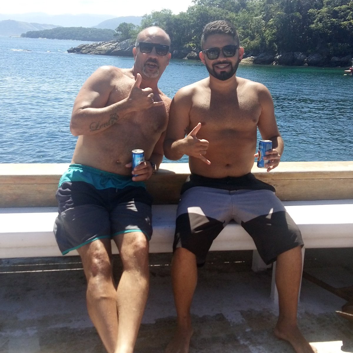 Reinaldinho2018's tweet photo. Amigo melhor que não esse não há. 
Pai , te amo hj e sempre meu melhor amigo 😍❤ https://t.co/bu3FsyY8OX