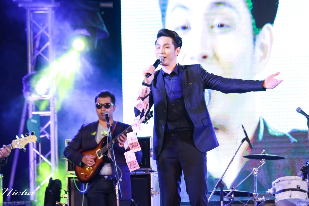 Nicha604's tweet photo. ......
9-3-61
#BlindMusicFestival #ไม่ทิ้งใครไว้ข้างหลังรวมพลังสู่อาเซียน
#โฟกัสaf12 #ทีมโฟกัส #af12 #SUPPORTFocus #focus_af12 https://t.co/L3tKQxou6b