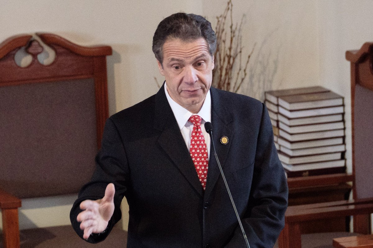 Anti-Semitic Andrew Cuomo smears Jews to audience at black church