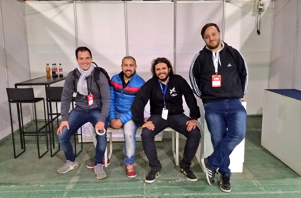 Vorterixbahia's tweet photo. Y así cerramos la Fisa 2018...
Nos reencontramos en un año, en el único stand rockero! 🤘
#clásicoviral #fisa18 #fisa2018 #vorterixfisa https://t.co/jtROWZckA3