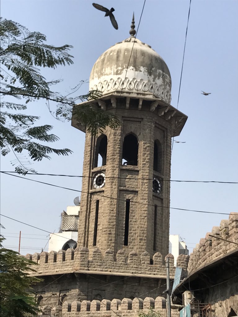 arvindkumar_ias's tweet photo. Based on the advice of Minister @KTRTRS, I am adopting #MJ Market for its complete #heritage restoration..seen below is it’s present condition! My time frame is 3-4 months. Seeking suggestions &amp; participation of #Hyderabadis in this effort https://t.co/C6IxVaKX87