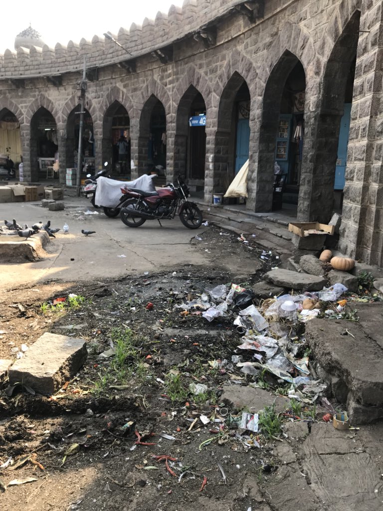 arvindkumar_ias's tweet photo. Based on the advice of Minister @KTRTRS, I am adopting #MJ Market for its complete #heritage restoration..seen below is it’s present condition! My time frame is 3-4 months. Seeking suggestions &amp; participation of #Hyderabadis in this effort https://t.co/C6IxVaKX87