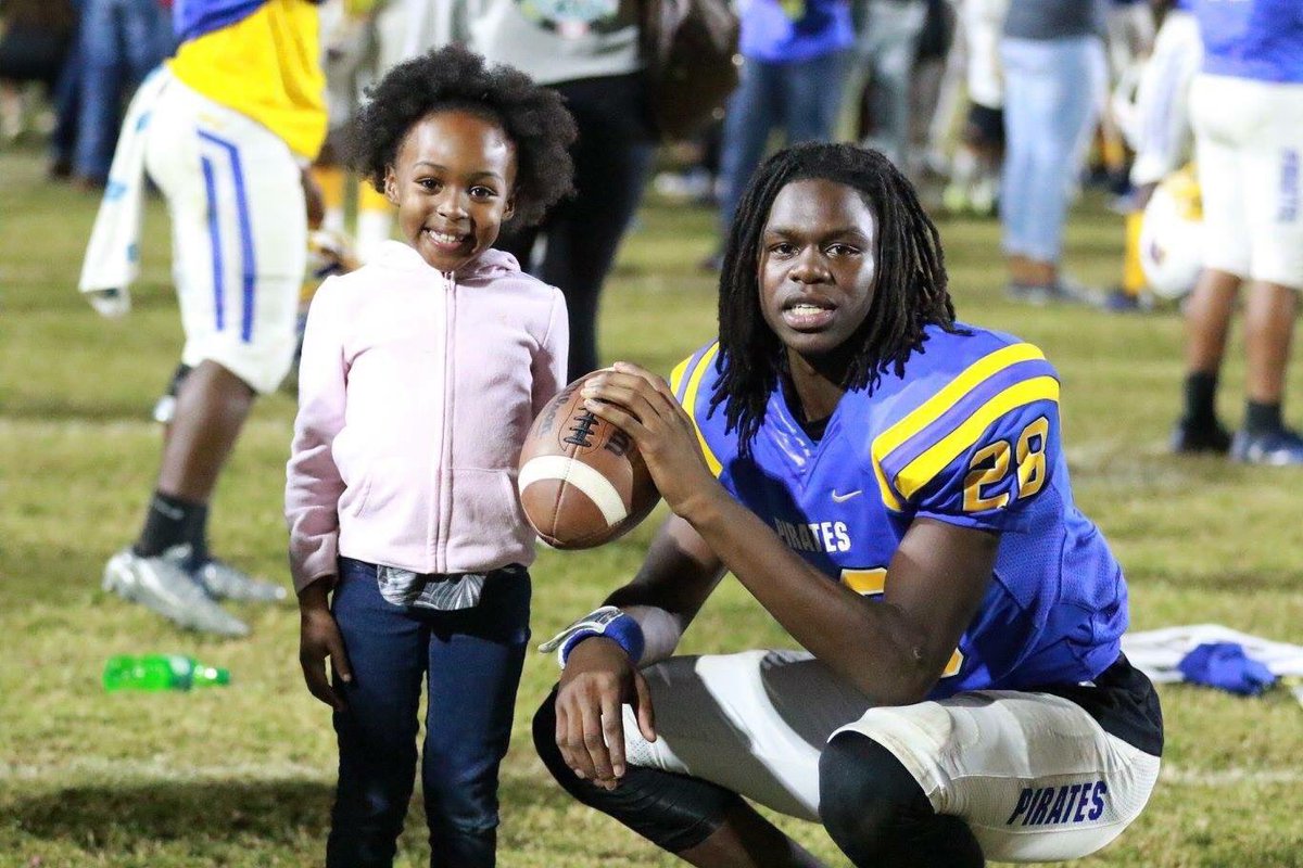 stephanieklevy's tweet photo. Heaven has gained a pretty amazing angel. Fly high, Tae! You will be missed by so many! Please keep the Pirate Nation, his family, his friends, his coaches and teachers, and all those who were touched by this amazing young man in your thoughts and prayers! 💙💛 https://t.co/If3XI7cGML