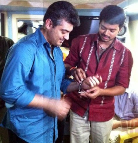 உயிர் கொல்லி ஸ்டெரலட் ஆலையை விரட்டி அடிப்போம் அனைத்து நடிகர்களின் ரசிகர்களும் ஒன்று இனைந்து போராடுவோம்  தல மற்றும் தளபதி ரசிகர்கள் இதில் இனையத்தில் அதிகமாக பகிர்வோம் Unity for good cause 🙏 let make our Star's proud <a href="/actorvijay/">Vijay</a>
<a href="/ThalaAjith_FC/">AJITHKUMAR FANS CLUB</a> #
#bansterliteThalathalpathyfans