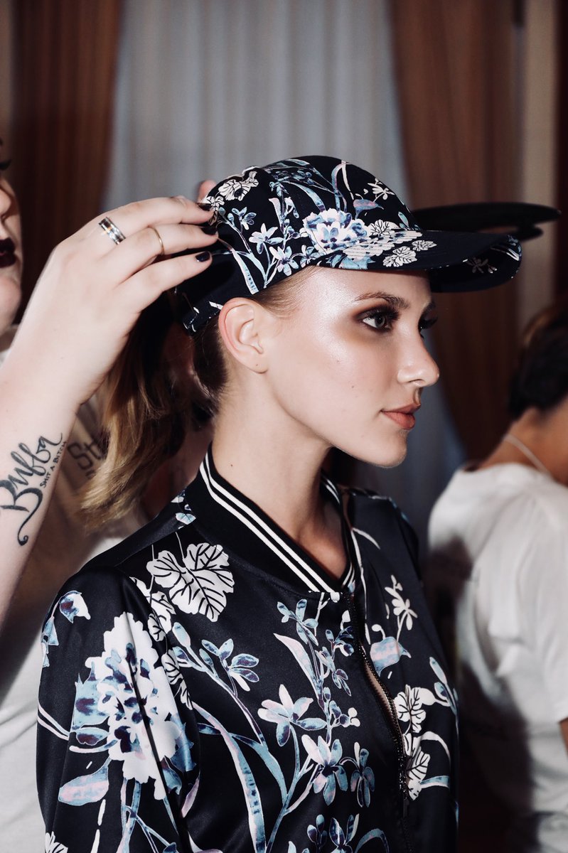 Always stylish 😎😎 #hair #product #lafw #model #postoftheday #likeit #hairproduct #hairpro