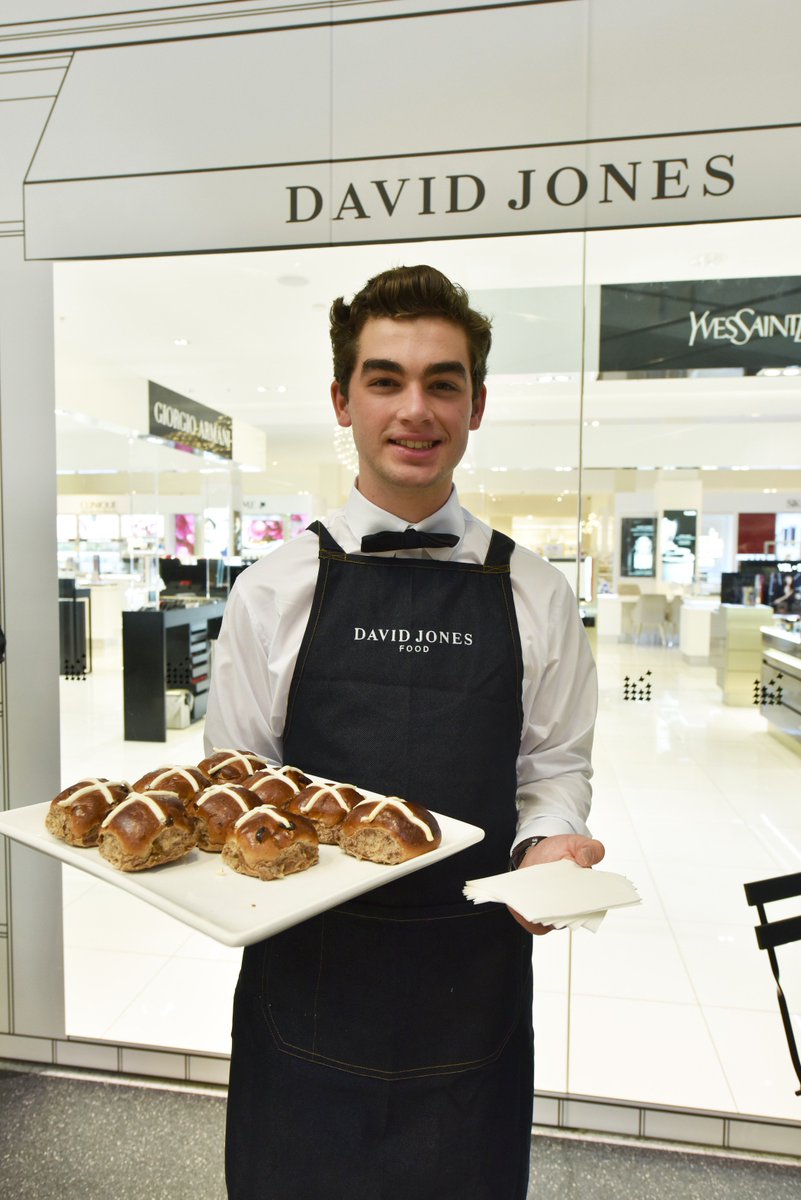 DavidJonesStore's tweet photo. Friday saw the grand opening of our new shopping destination for food lovers at David Jones Malvern. This brand new store features the best of local &amp; the world across fresh food &amp; pantry items, wine &amp; liquor and food to-go. #DJsFood https://t.co/TPHSJrYNGa