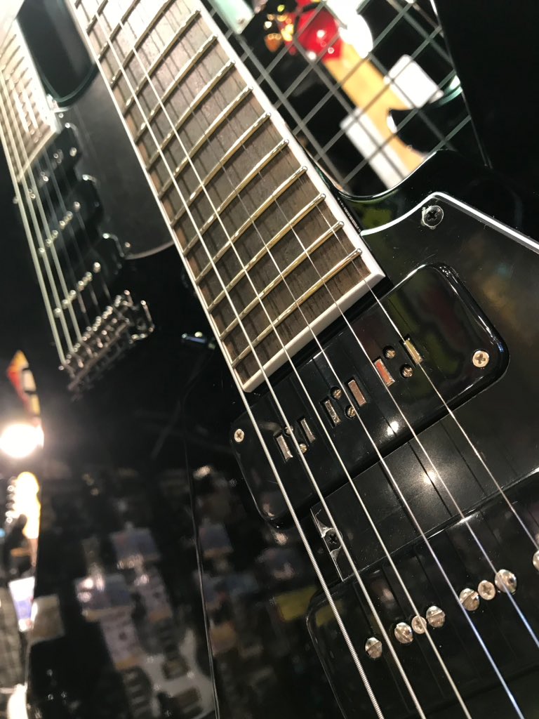 Espカスタムショップ 3 24と3 25に フェスティバルホール にて開催される Lunasea Live Tour 18 The Luv World Left Behind に合わせ 本日3 26までluna Sea特別コーナーを設置中 昨日のライブはいかがでしたか 感想お待ちしております Luv Espカスタムショップ 3 24と3 25に フェスティバルホール にて開催される Lunasea Live Tour 18 The Luv World Left Behind に合わせ 本日3 26までluna Sea特別コーナーを設置中 昨日のライブはいかがでしたか 感想お待ちしております Luv