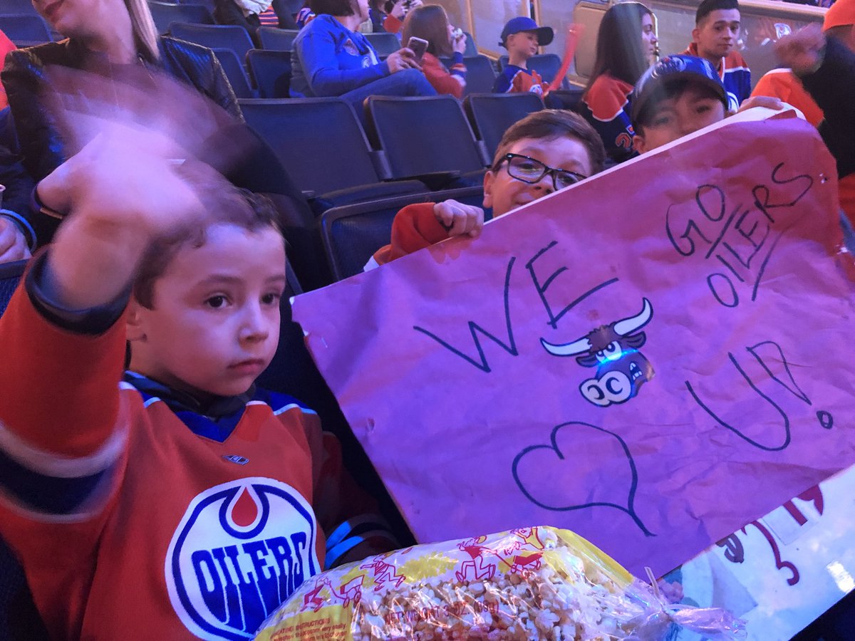 RealDealMeats's tweet photo. Real Deal in da house!!!! Let’s do this!! #OilCountry #oilers #tinyfans https://t.co/Mm173IksUb