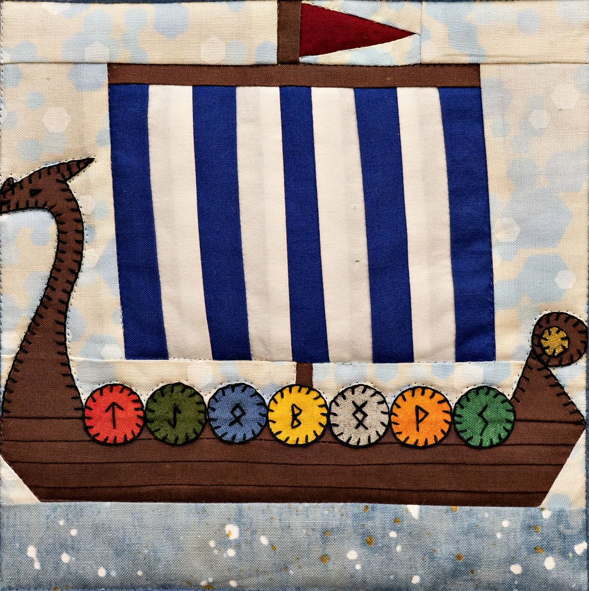 mspdesigns's tweet photo. Have a magificent adventure with this fun Viking dragon ship!
Instant download; sew much fun! https://t.co/LaDxWDwpUk #supplies #babyshower #quilting #boyquiltpattern #foundationpieced #paperpiecedpdf #shipquiltpattern #paperpiecedship #vikingshippattern https://t.co/DWTcxoEiOF