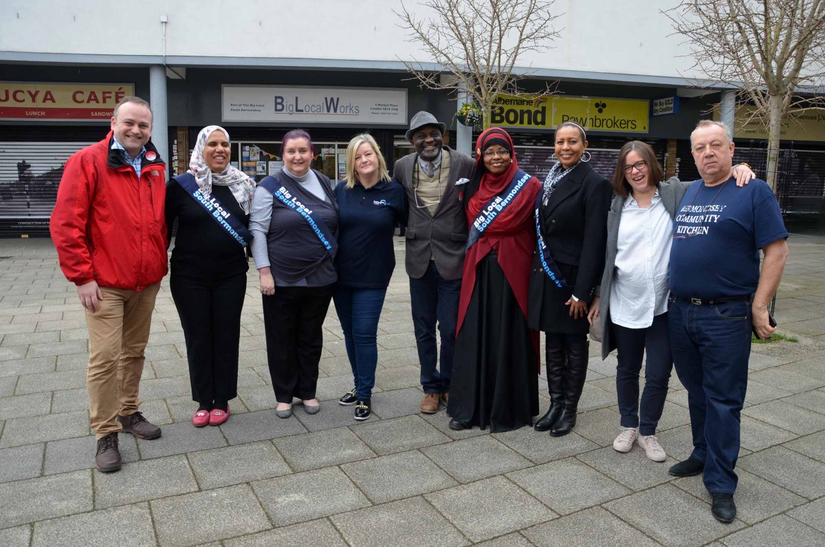 MP Neil Coyle Visit to the Bermondsey on Saturday 24 march met some of the volunteers of <a href="/SBPBiglocal/">Big Local SBP</a> <a href="/BermondseyCK/">BermondseyCK</a> @Grosvenor_GBI <a href="/NEILCOY/">Neil Coy</a>