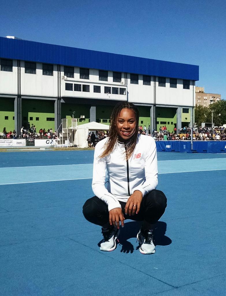 lorenaaires5's tweet photo. Una vez más liderado en el salto alto
Este fin de semana e vuelto a consagrarme como la campeona en salto alto ,continuando de esta manera ser la mejor a nivel regional.
Una vez más logré la satisfacción de representar a nuestro país y llevar nuestra bandera a la cima del podio https://t.co/rZ3eEKqdno