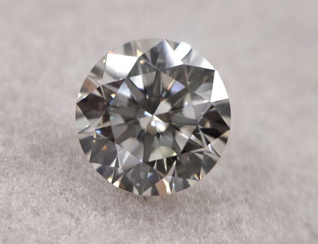 Diamond4world's tweet photo. Beautiful H/VS1 #diamond https://t.co/SU8yeOZp2u