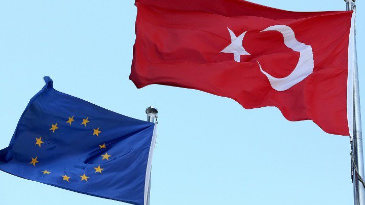 amna_news's tweet photo. Για αμήχανη Σύνοδο Ε.Ε. - Τουρκίας απόψε στη Βάρνα, κάνει λόγο ο διεθνής Τύπος https://t.co/Er2ju2m2Ql
🇪🇺🇹🇷 #EUTurkeySummit #Varna https://t.co/Bq6X4ZzlEl