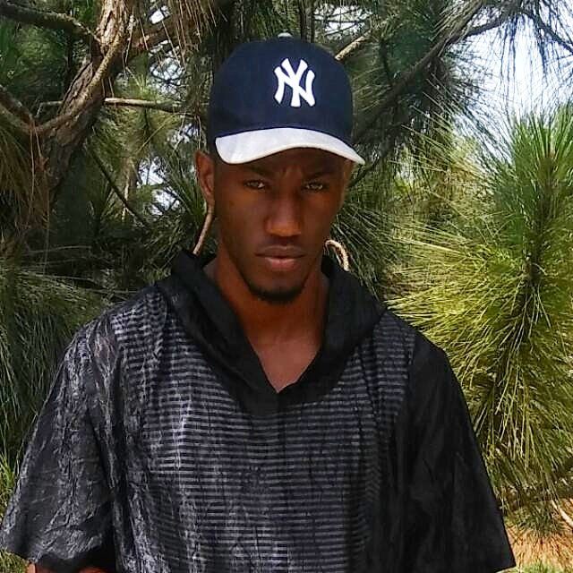 ced__yp's tweet photo. #playboy2.0 https://t.co/MYjF6sqiVp