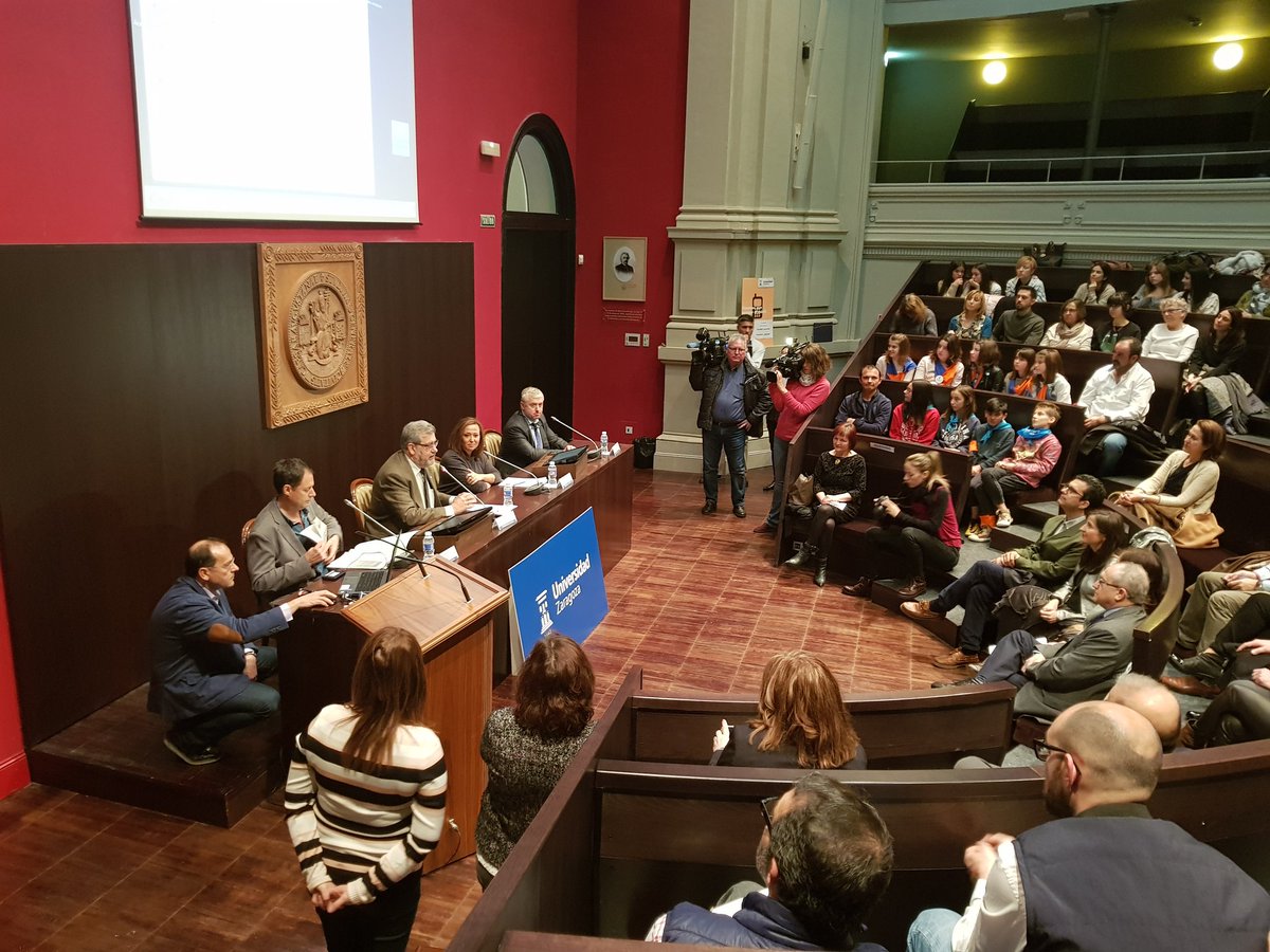 Analotrenco's tweet photo. El equipo de atención al TELÉFONO CONTRA EL ACOSO ESCOLAR #900100456 👉 miembros de @ASAPME acuden a la presentación del "Estudio sobre el estado de convivencia en los centros educativos de la C.A.A." @MaytePerez2 @CristinaSachez @ManuMartinez85 @Silvs_p @SobrinoCalvo https://t.co/YiIdAAZFlq