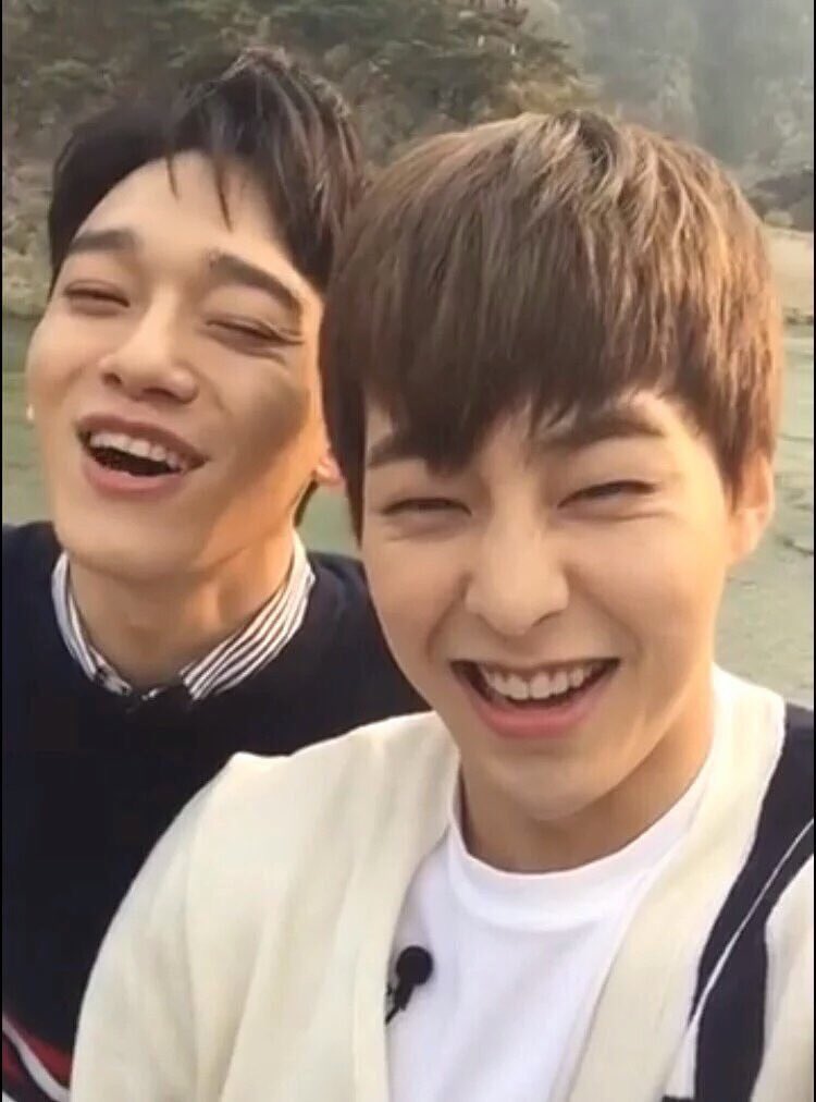 CHENlog's tweet photo. travel without manager was so good to us @weareoneEXO https://t.co/swTwEq6AGa