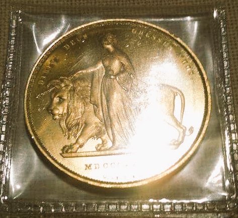 イギリス5ポンド金貨コイン
#ウナとライオン
6年前は500万円で買えたけど
今4,500万円！

アンティークコインが
1番良いですよ！