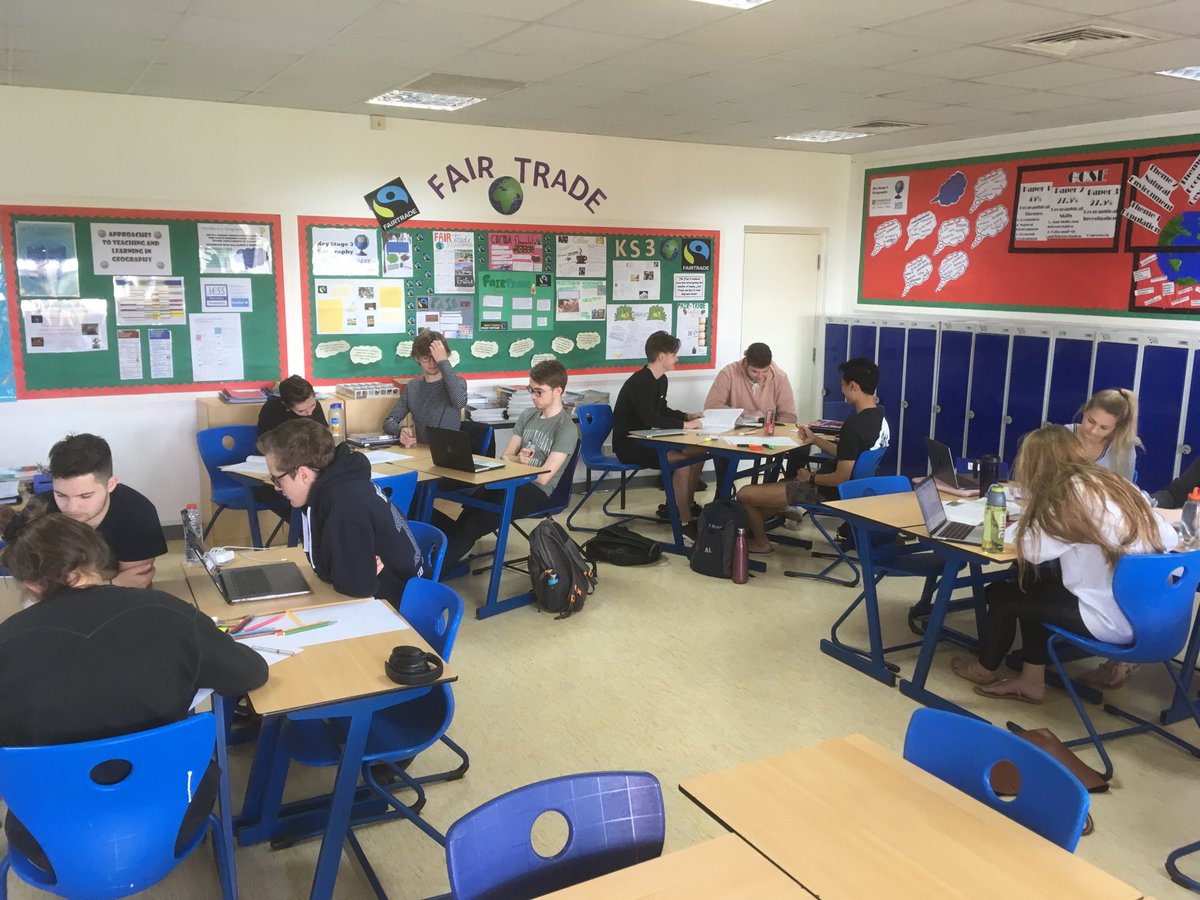 JESSGeogDept's tweet photo. Great commitment by IB geographers @JESSGeogDept coming in over the holidays for revision #JESSRevision #JESSAssessment https://t.co/NP0tB2Dge3