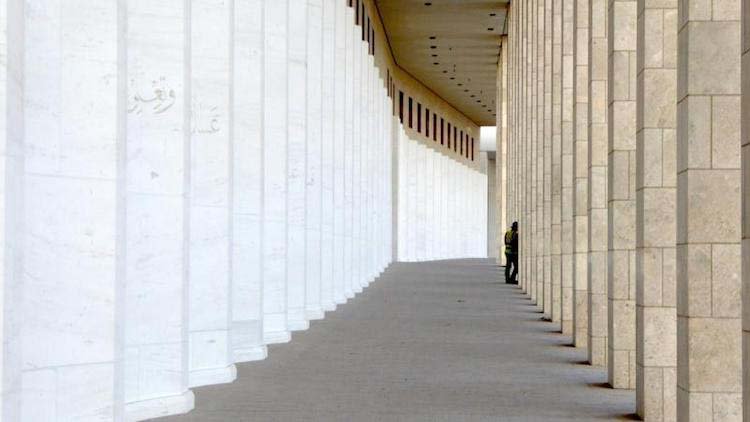 MarhabaQatar's tweet image. .@qaBritish is hosting a panel discussion on the rapid expansion of #Doha and the inspiration of its #ArchitecturalEvolution this Wednesday, 28 March, at the #MsheirebEnrichmentCenter

Details on #Marhaba  
marhaba.qa/event/streets-…