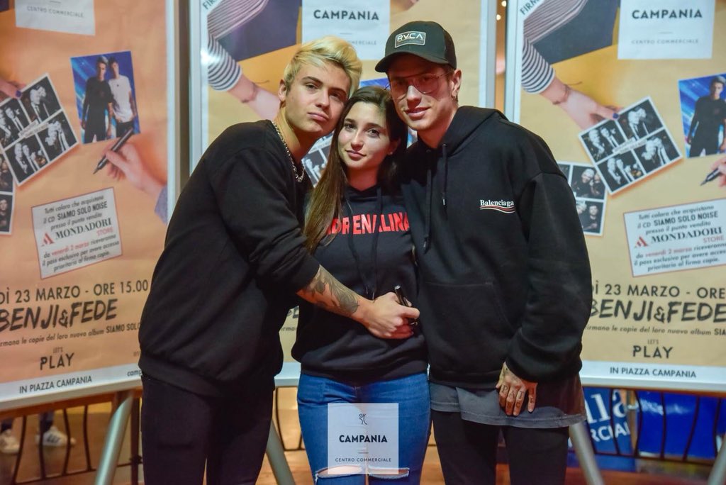 Gomezland10's tweet photo. Niente è per sempre, VOI siete il mio niente🌹❤️ @BenjieFede @fedefederossi @Benji_Mascolo https://t.co/AG01GOrysW