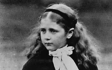 peterrabbitnews's tweet photo. “I remember I used to half believe and wholly play with fairies when I was a child. What heaven can be more real than to retain the spirit-world of childhood, tempered and balanced by knowledge and common-sense.” #BeatrixPotter https://t.co/eKWHTXTafo